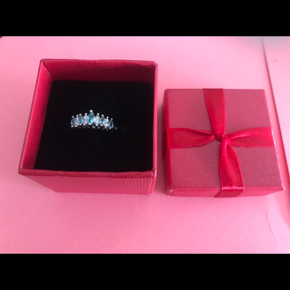 Avon blue and white diamond ring